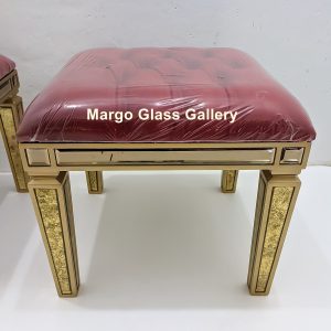Stool Mirror with red Coverred MG 006336